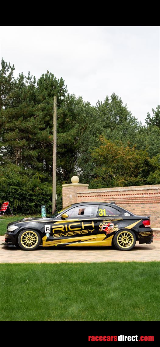 bmw-m135-racetrack-car