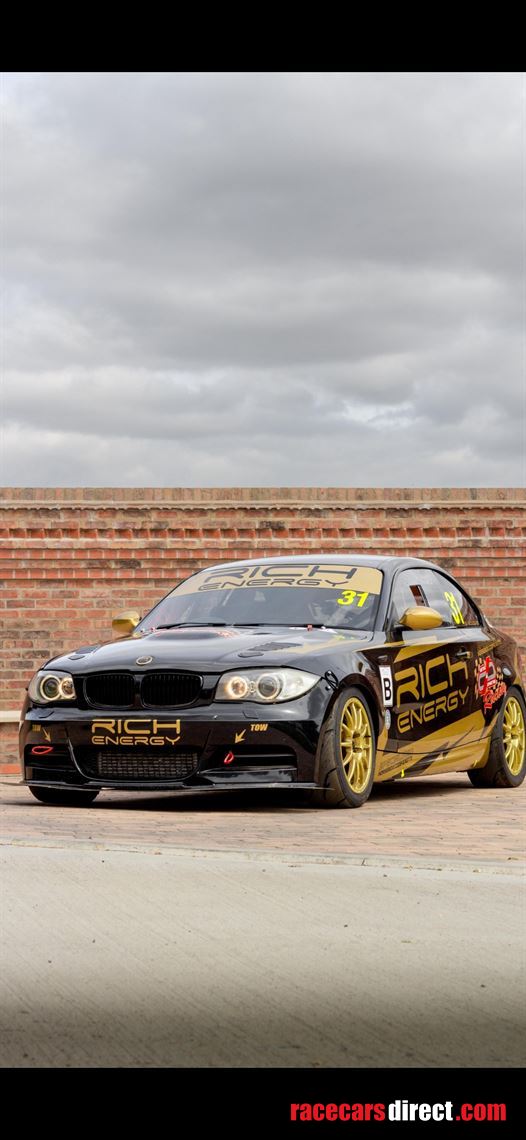 bmw-m135-racetrack-car