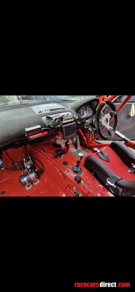 bmw-m135-racetrack-car