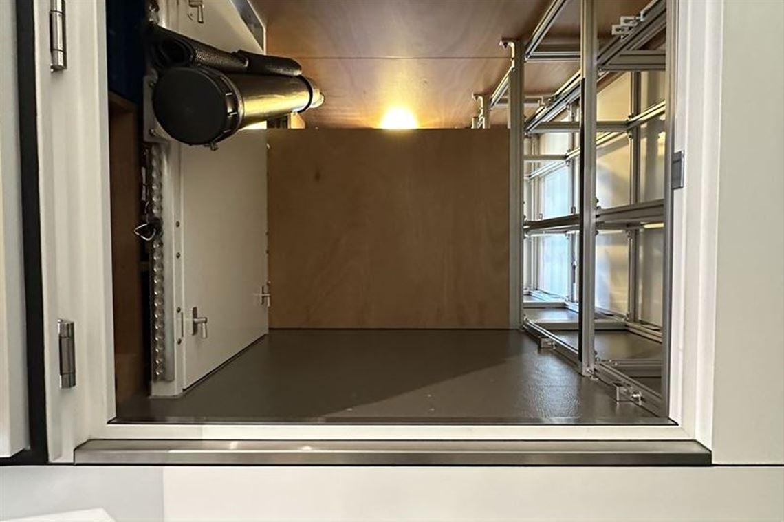 man-18340-44-mit-3-sperren-echtes-schweizer-h