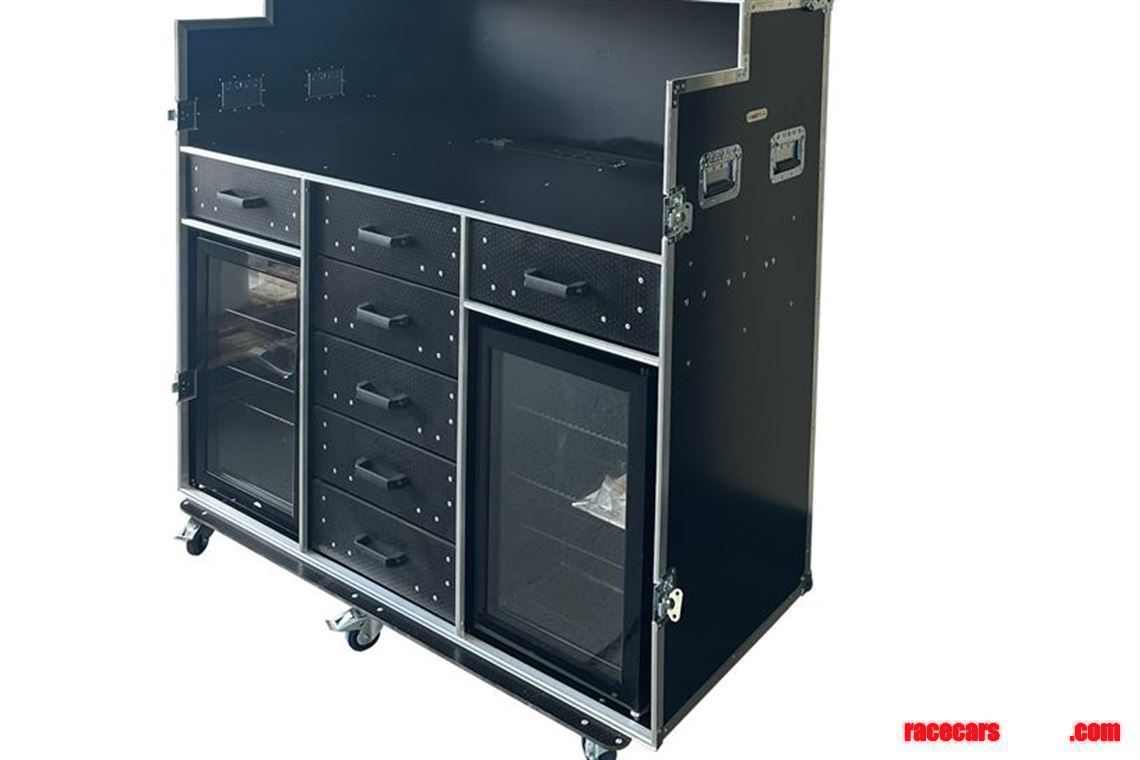 vmep-hospitality-case-with-two-fridges---vme-