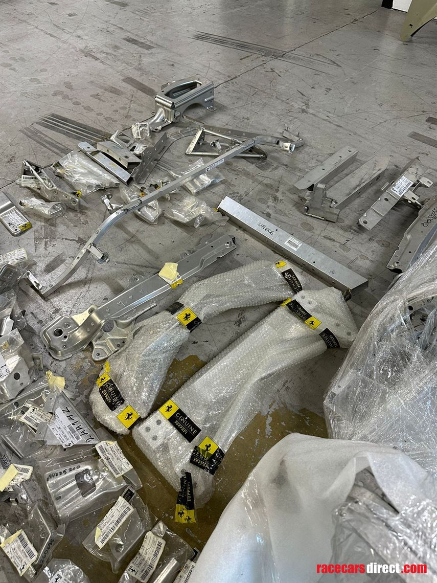 ferrari-458-challenge-parts