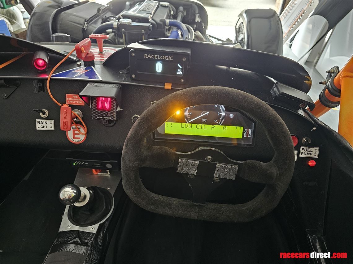 2007-caterham-7-c400-racetrack-car