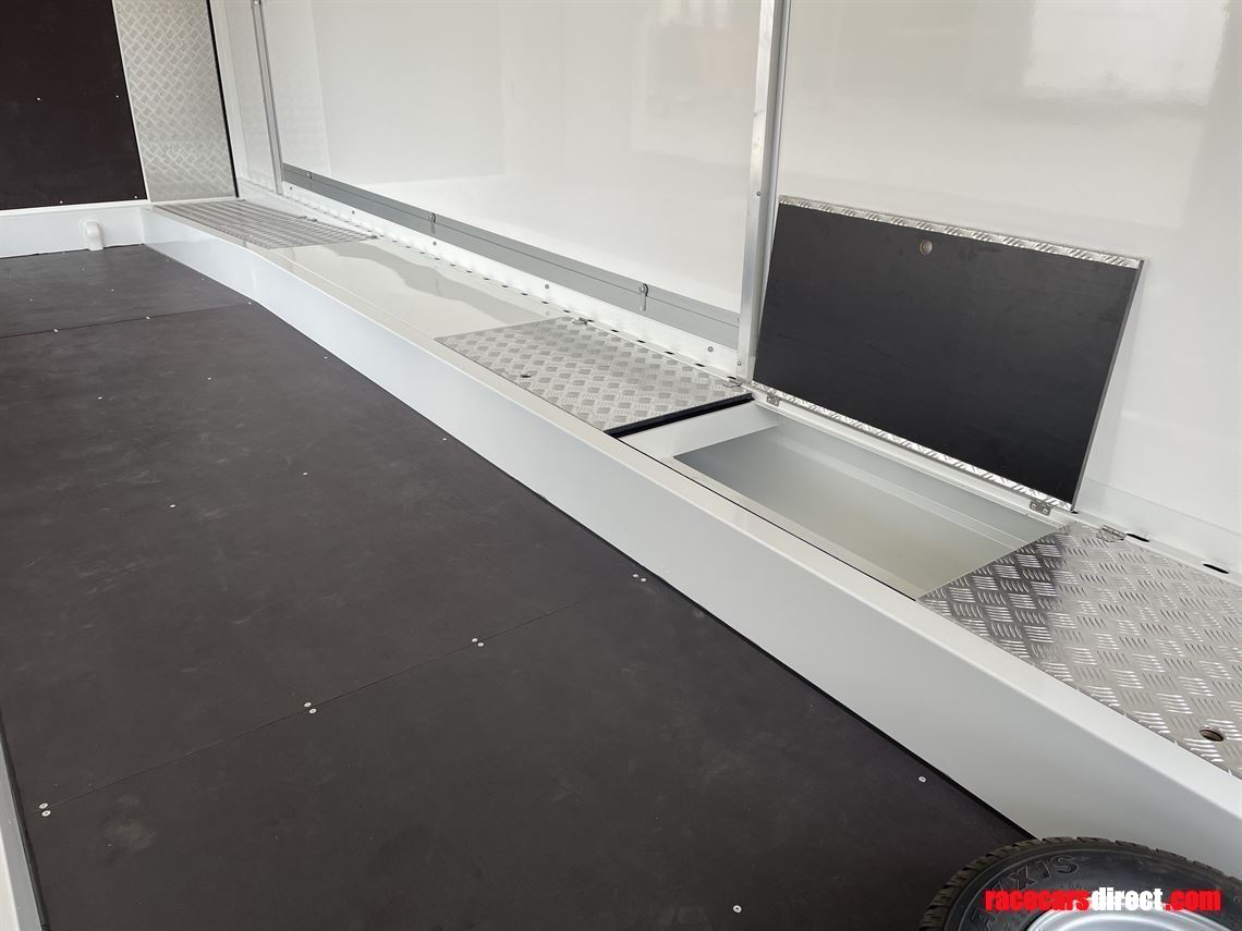 new-order-turatello-f30-race-rally-trailer