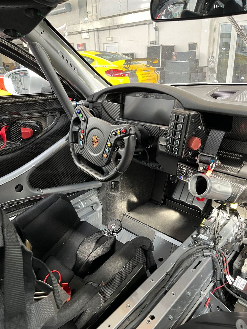 2021-porsche-911-992-gt3-cup