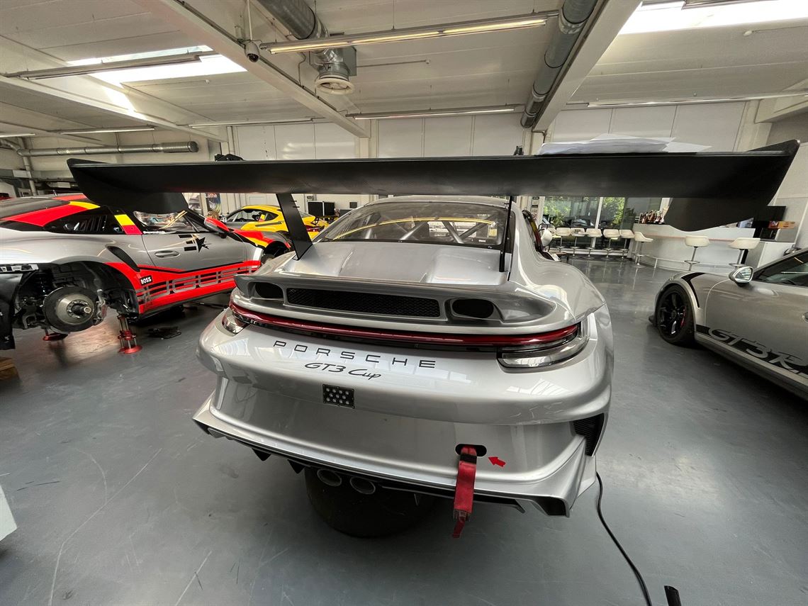 2021-porsche-911-992-gt3-cup