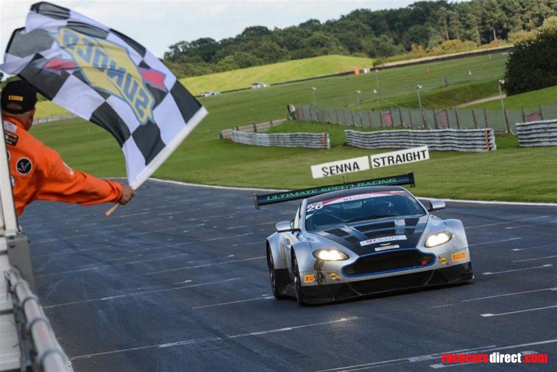 2012-aston-martin-gt3-vantage--