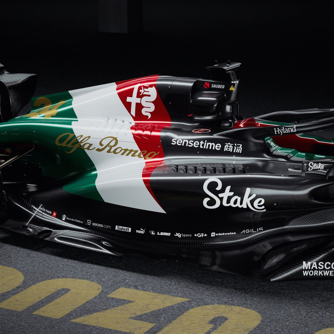 official-alfa-romeo-f1-team-stake-c43-italian