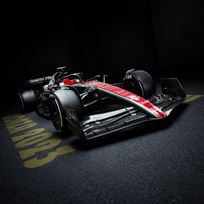 official-alfa-romeo-f1-team-stake-c43-italian