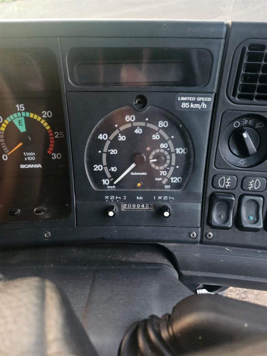 2001-scania-94-d-race-sport-motorhome