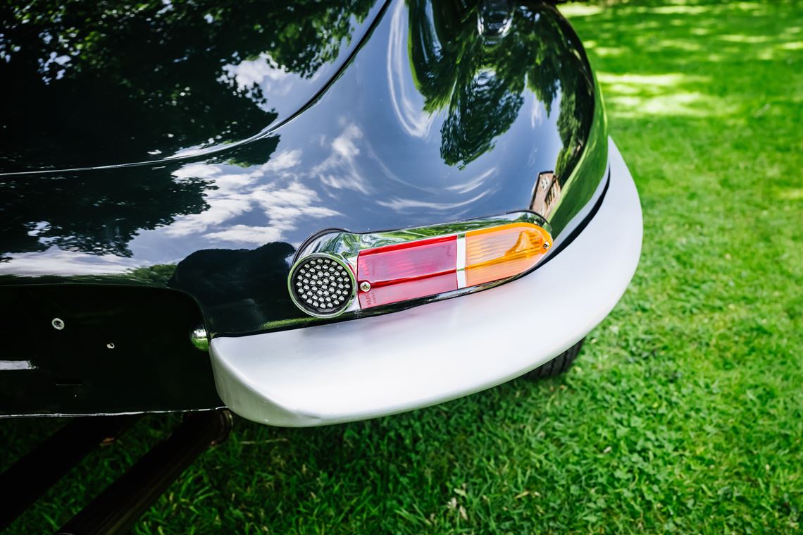 pre-63-flat-floor-fia-e-type-with-fresh-sigma