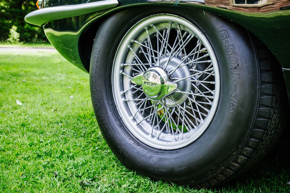 pre-63-flat-floor-fia-e-type-with-fresh-sigma