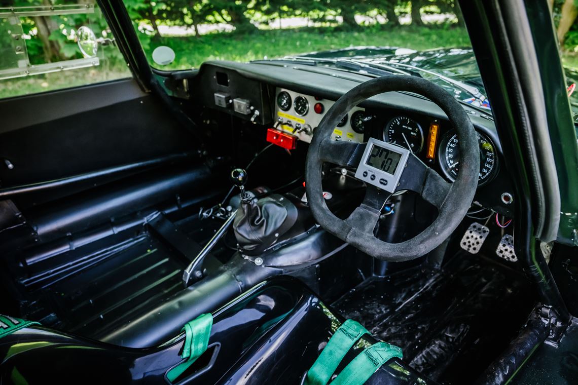 pre-63-flat-floor-fia-e-type-with-fresh-sigma