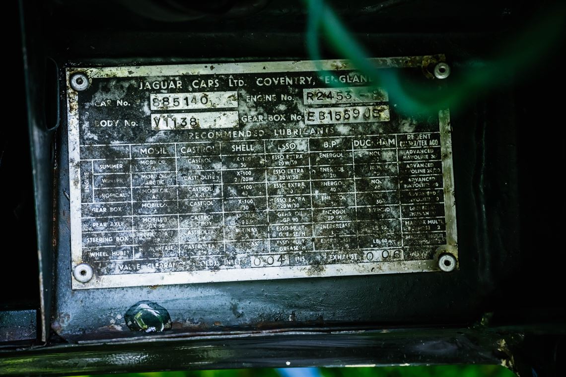 pre-63-flat-floor-fia-e-type-with-fresh-sigma