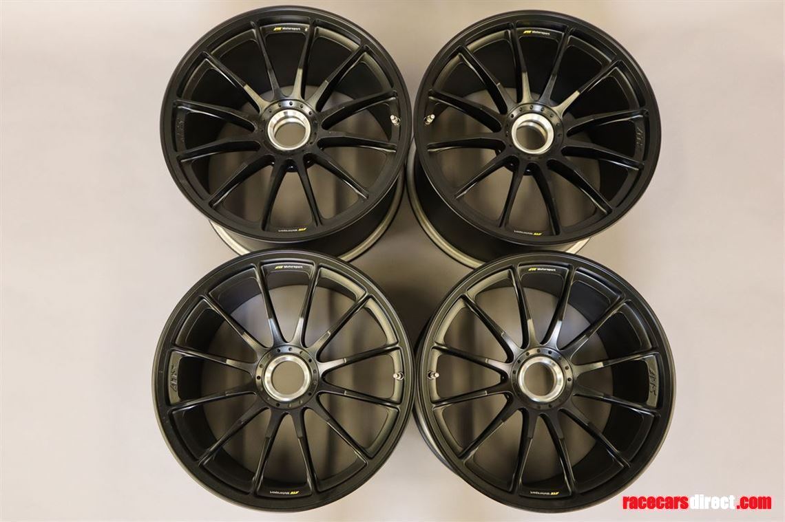 mercedes-benz-dtm-2018-wheels