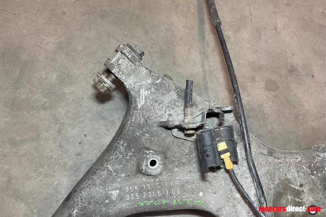 porsche-964-turbo-rear-trailing-arms