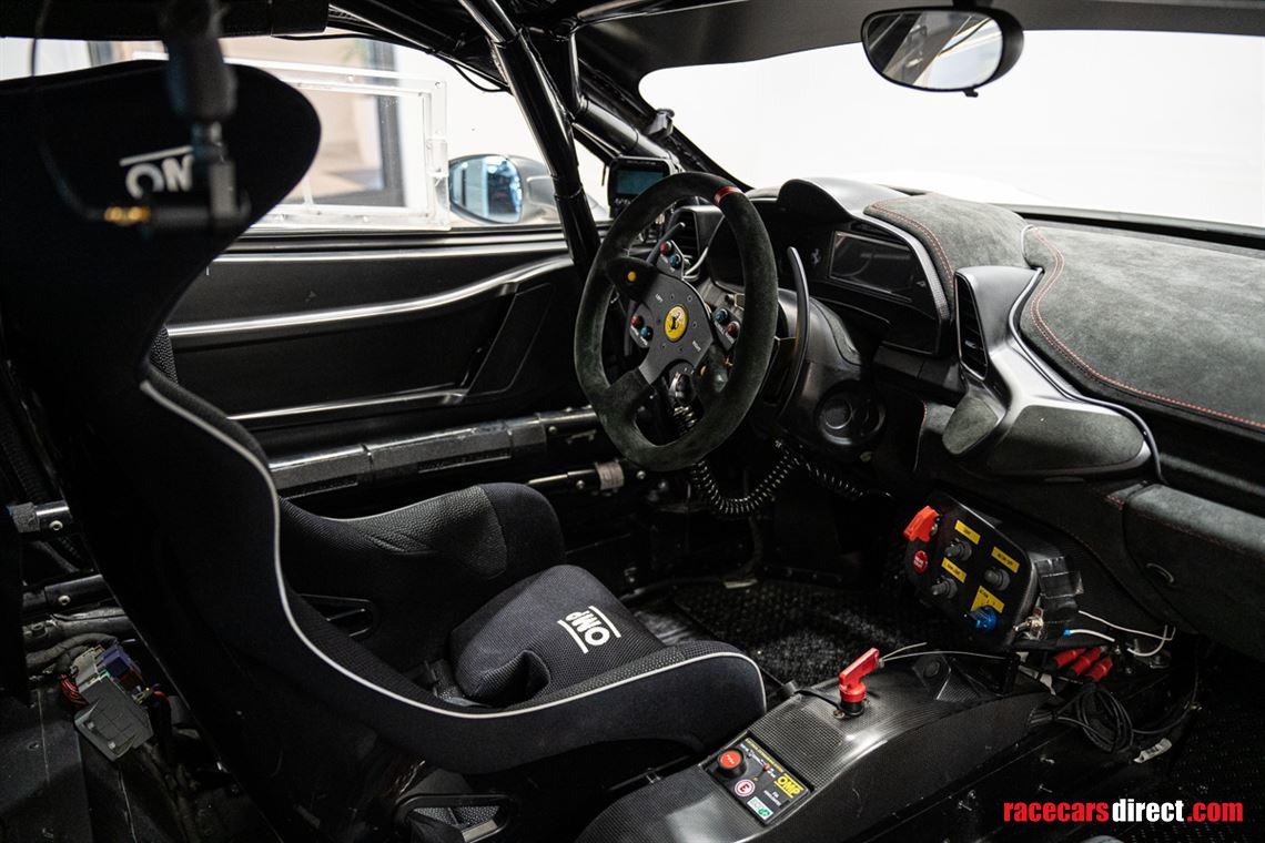 2011-ferrari-458-challenge-evo