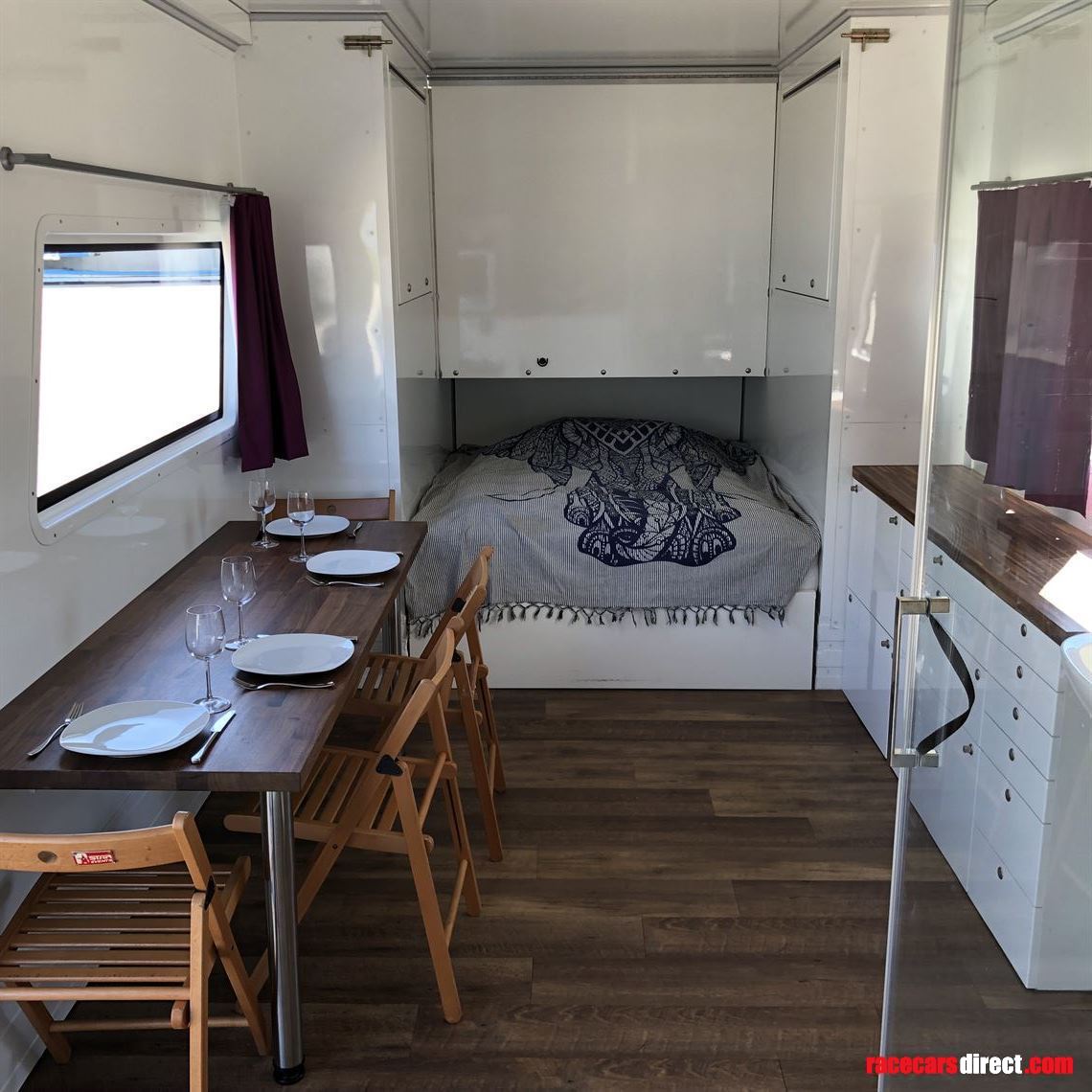 luxury-racetrailer-motorhome