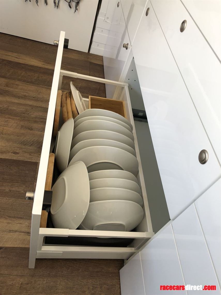 luxury-racetrailer-motorhome