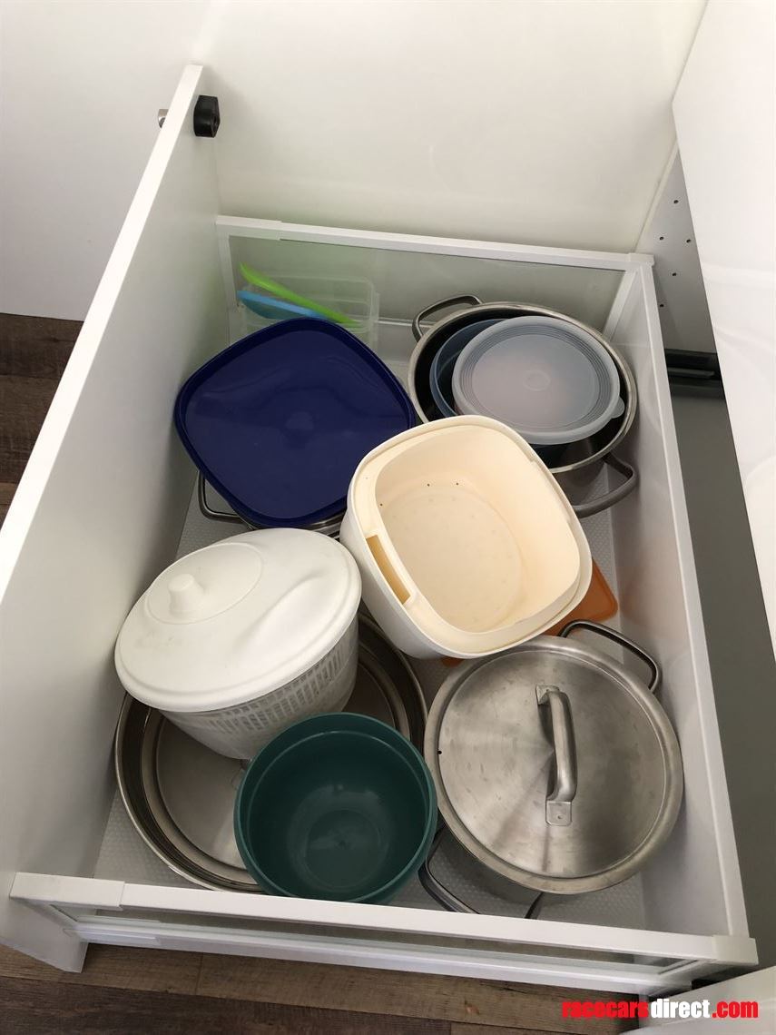 luxury-racetrailer-motorhome