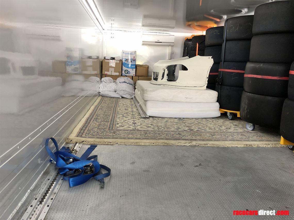 luxury-racetrailer-motorhome