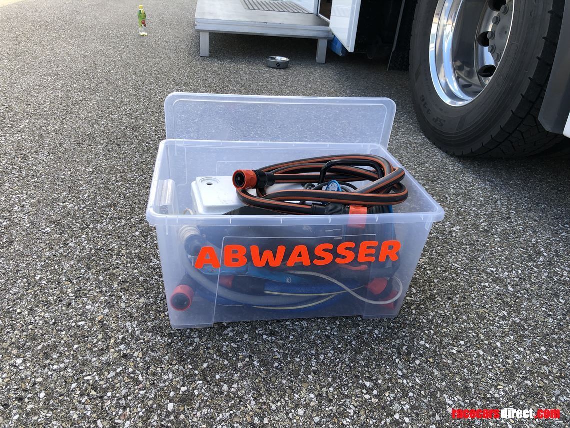 luxury-racetrailer-motorhome