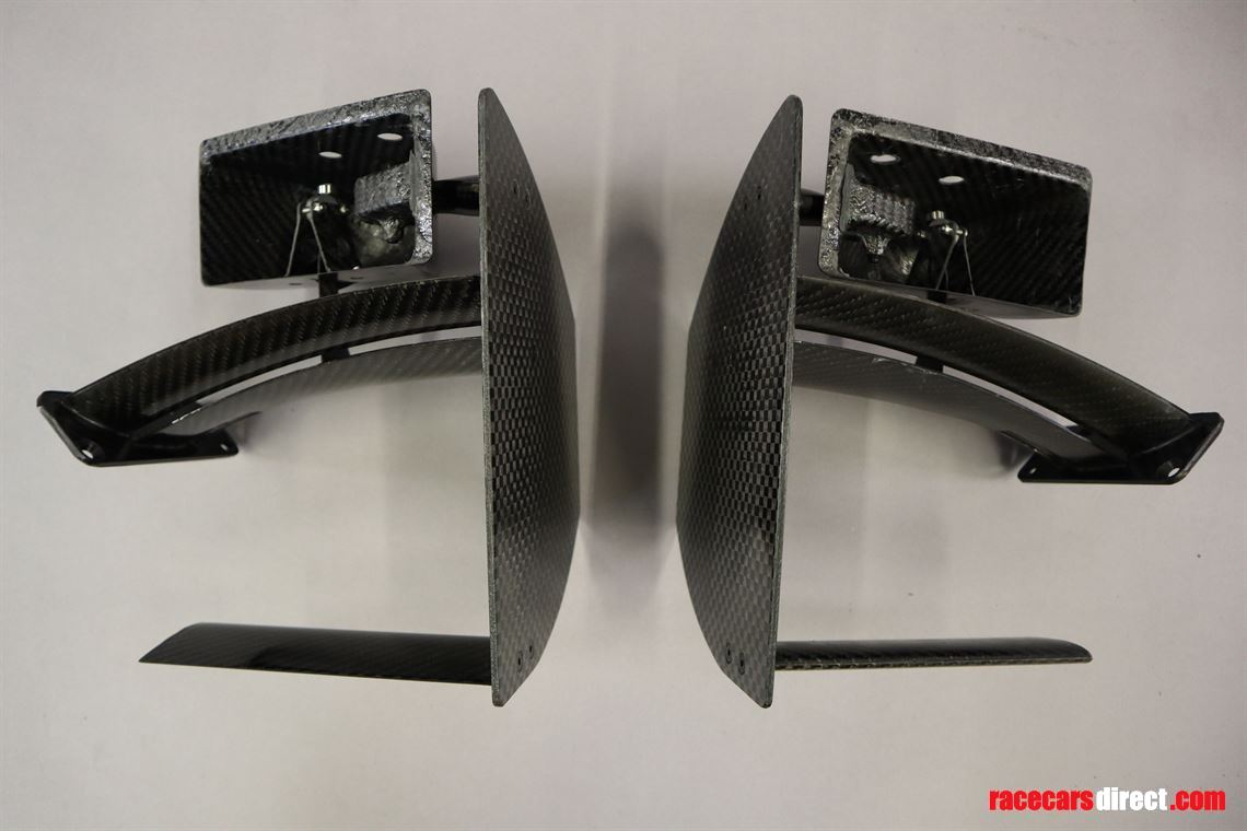 mercedes-benz-dtm-2016-side-mirrors