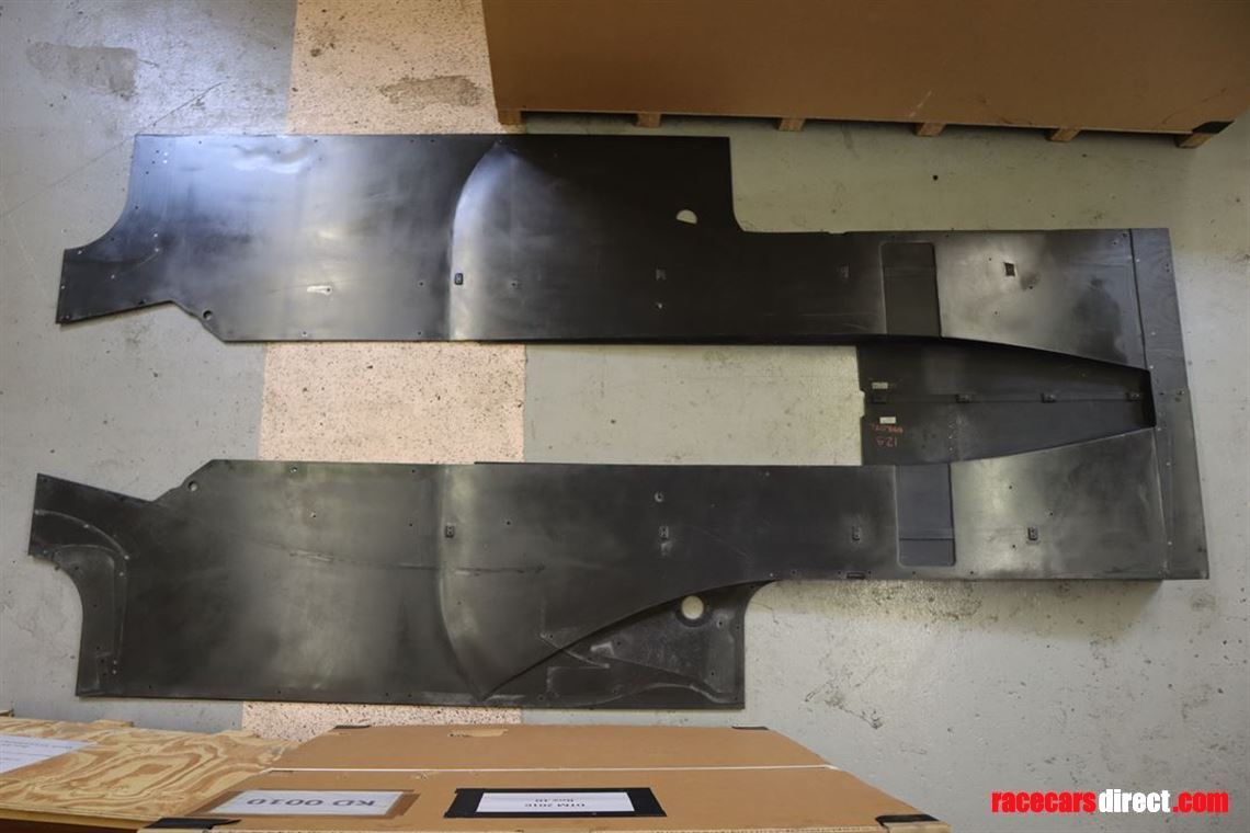 mercedes-benz-dtm-2015-underbody