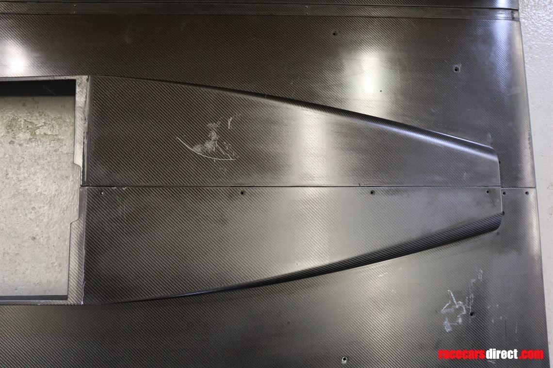mercedes-benz-dtm-2015-underbody