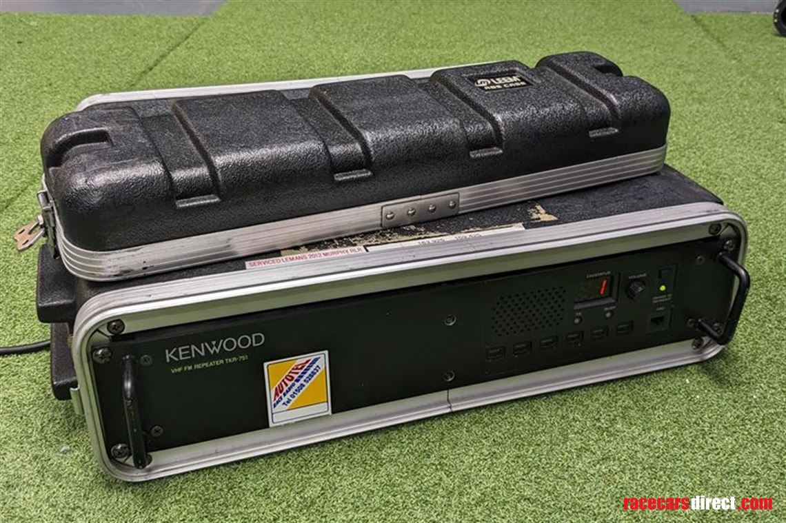 2-x-vhf-fm-radio-repeater-kenwood-tkr-751-pit