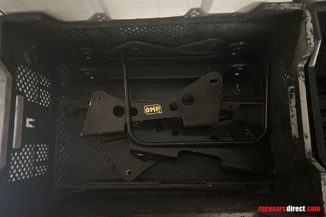 seat-brackets-and-runners