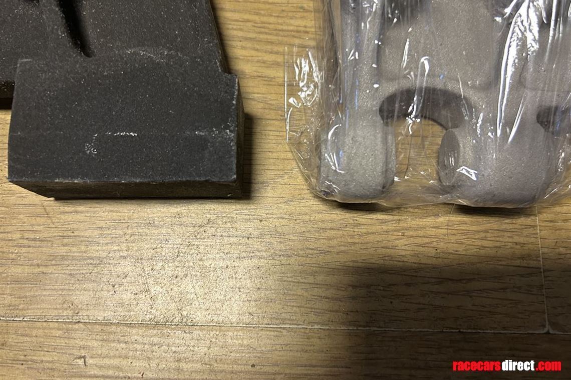 ralt-rt1-or-rt4-cast-undercarriage