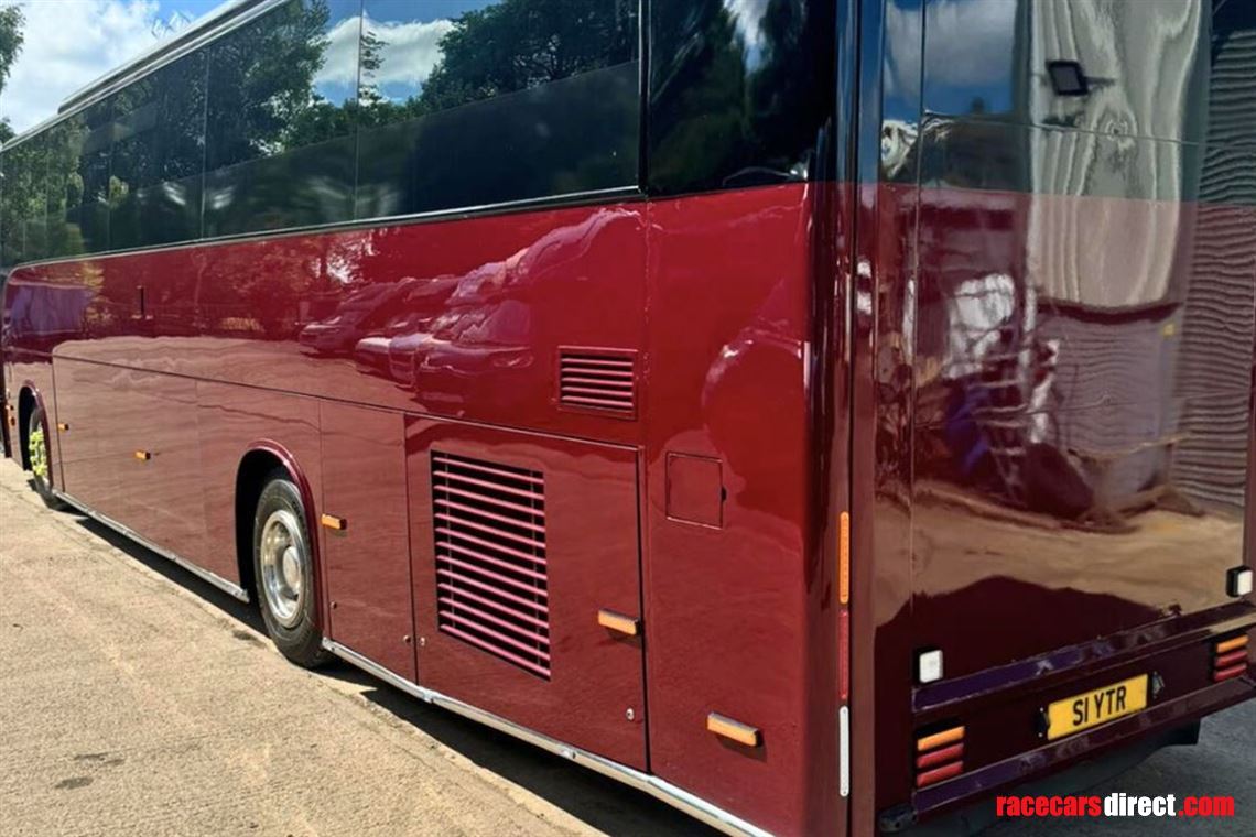 man-race-transporter