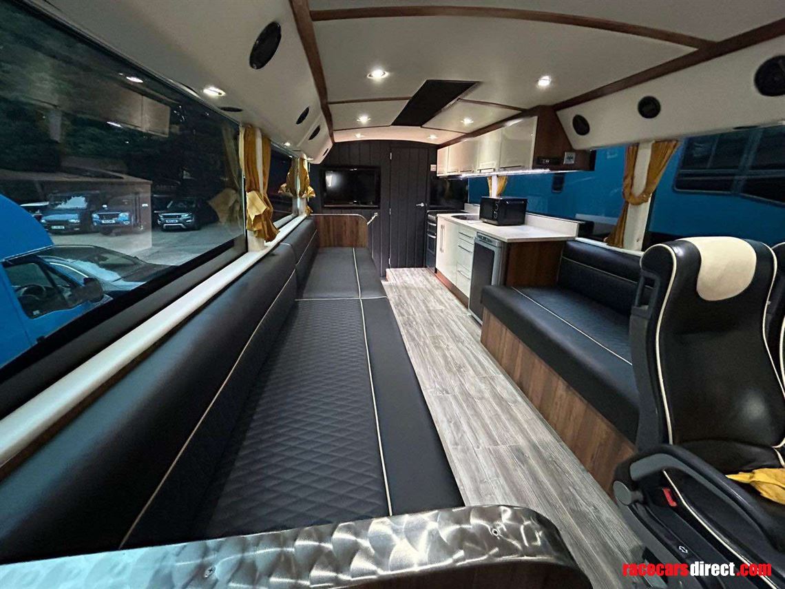 man-race-transporter