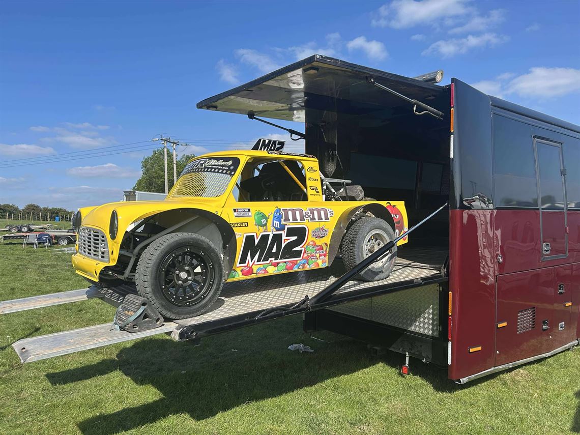 man-race-transporter