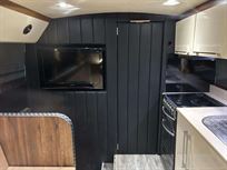 man-race-transporter