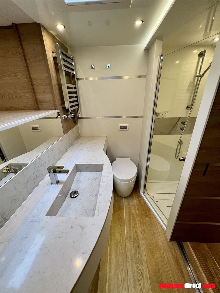 stx-motorhome-with-2-pop-outs-and-garage