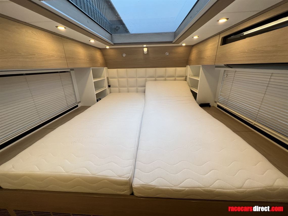 stx-motorhome-with-2-pop-outs-and-garage