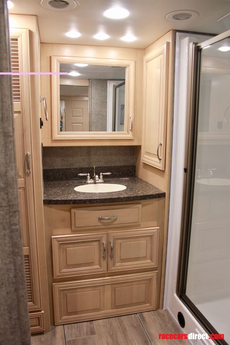 forest-river-berkshire-38a