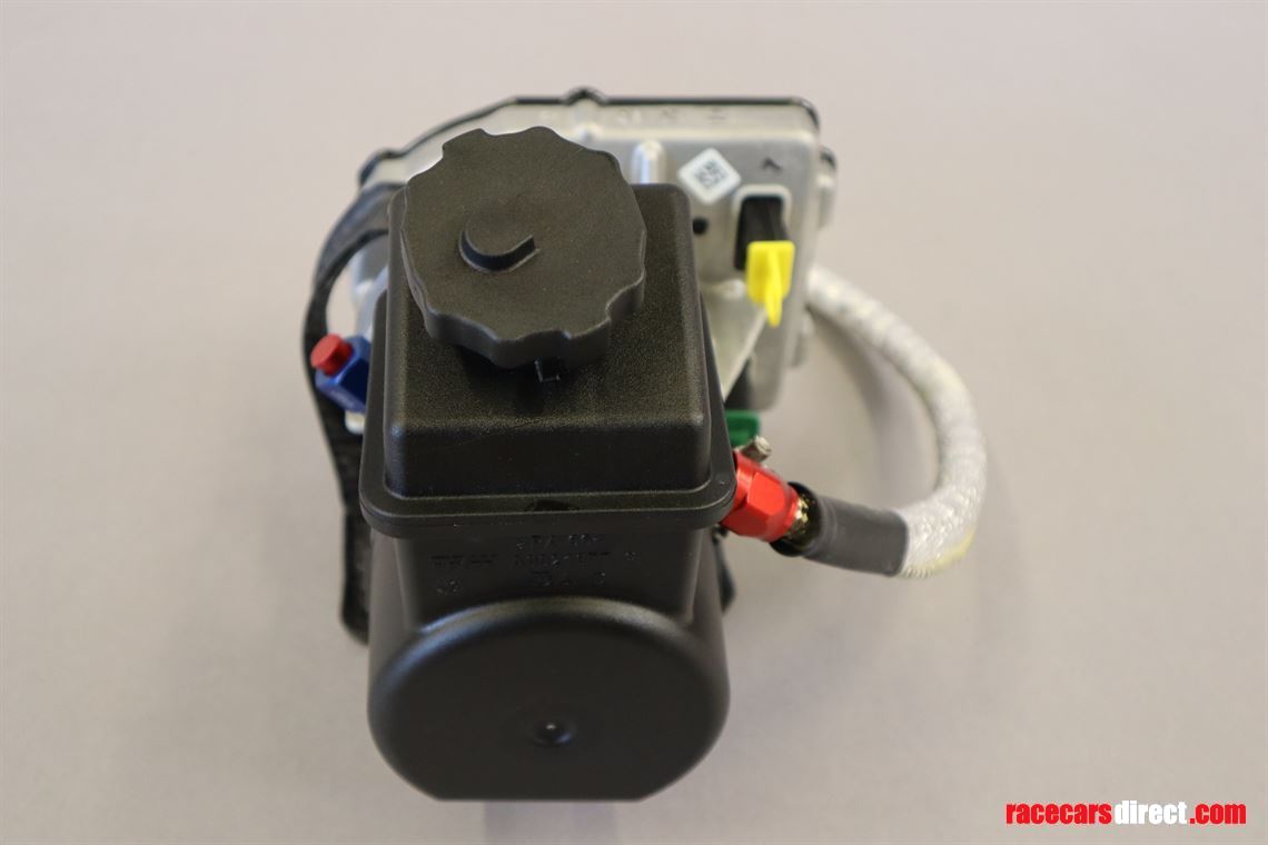 mercedes-benz-dtm-2012-2019-servo-pump