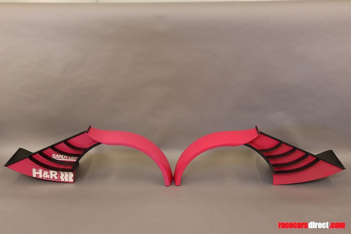 mercedes-benz-dtm-2008-wheel-arch-extension