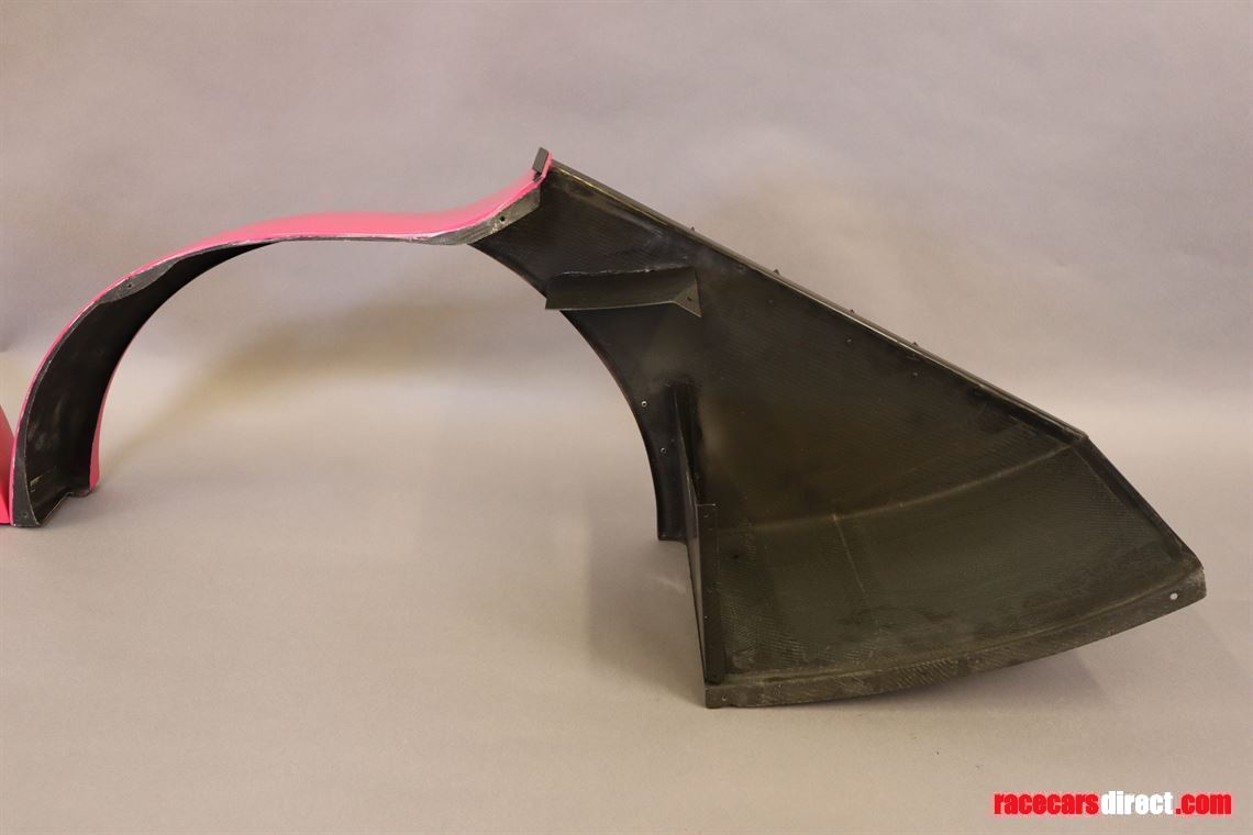 mercedes-benz-dtm-2008-wheel-arch-extension