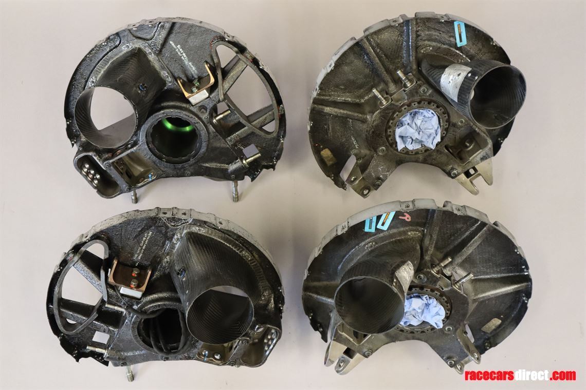 mercedes-benz-dtm-2014-2016-uprights-with-air