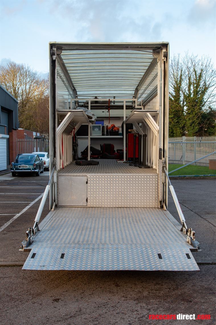 ford-iveco-40ft-18t-racecar-transporter