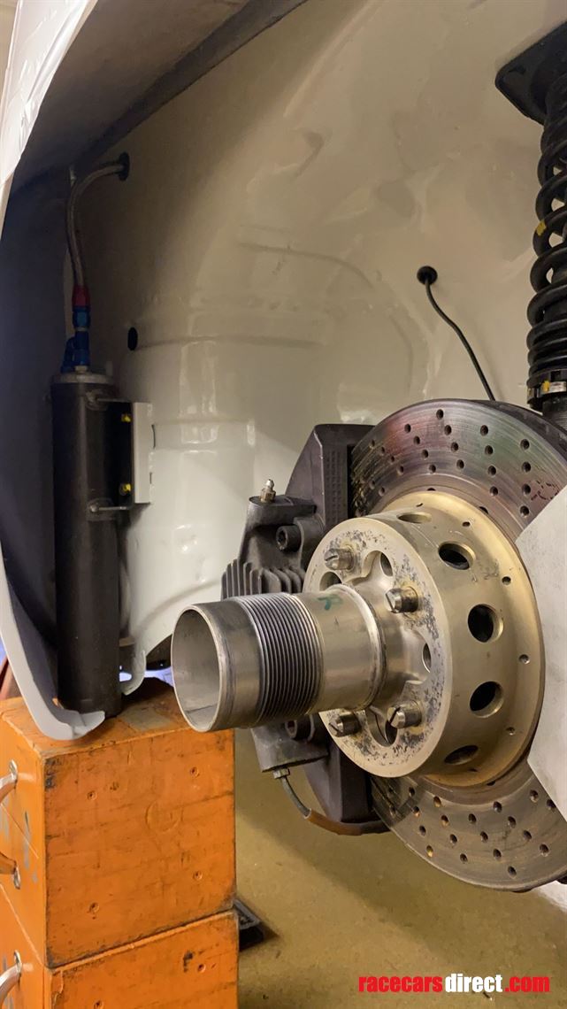 porsche-924-gtr-works-1-of-17-huge-spare-part