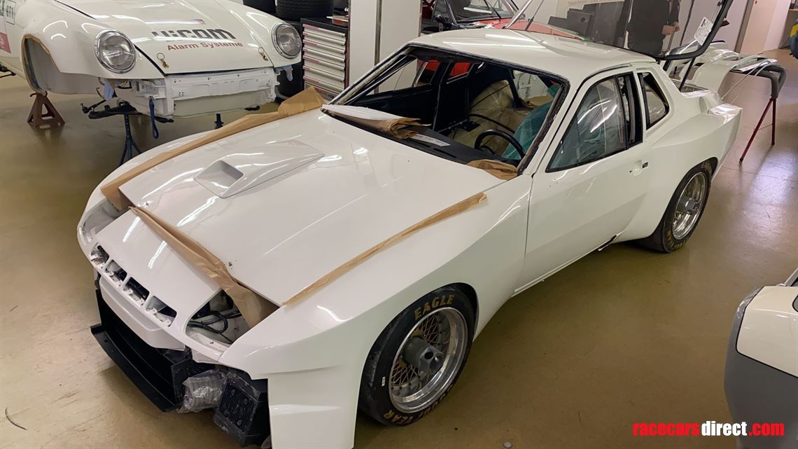 porsche-924-gtr-works-1-of-17-huge-spare-part