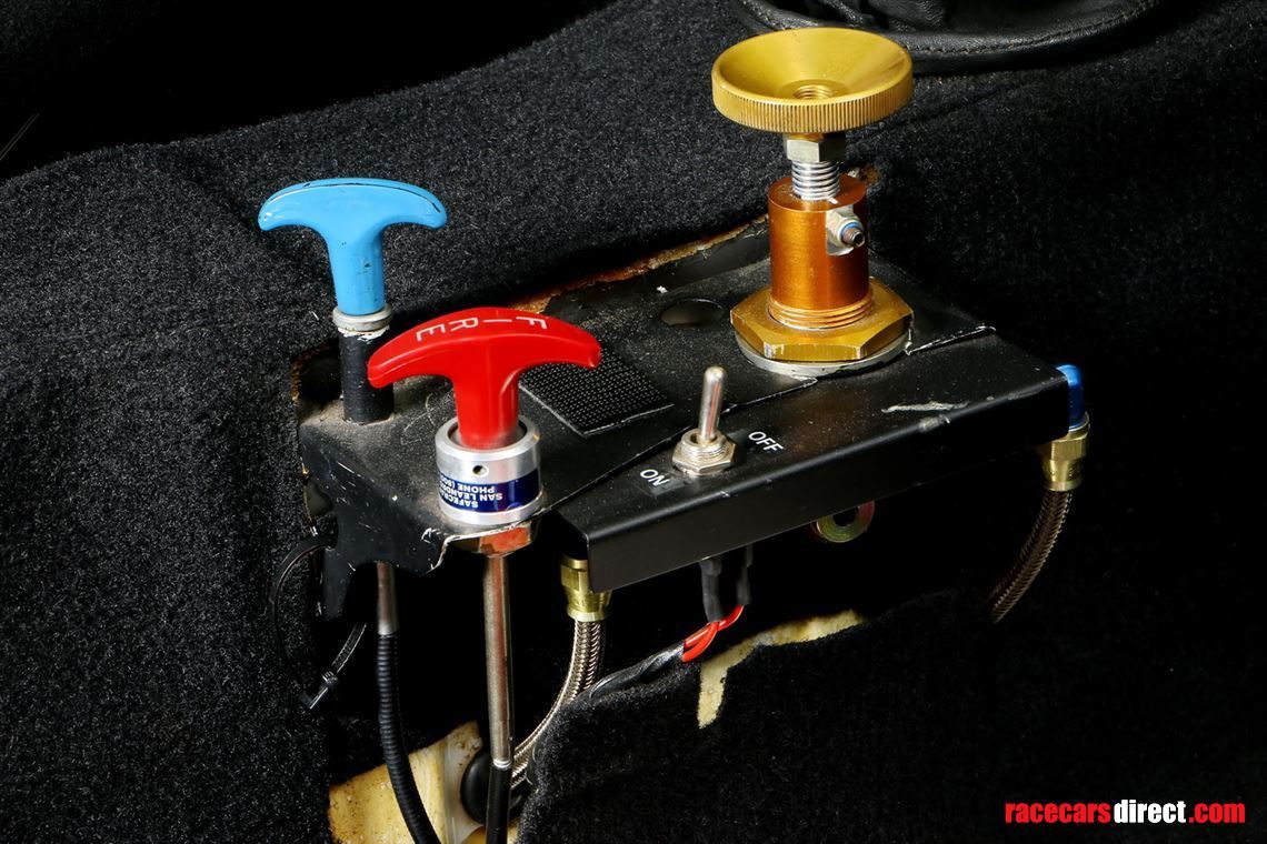 porsche-924-gtr-works-1-of-17-huge-spare-part