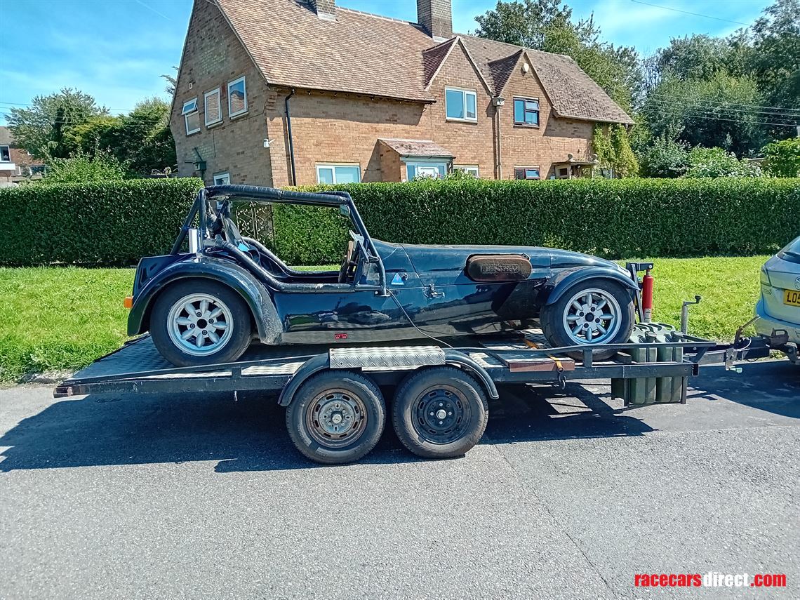 compact-4-wheel-tilting-trailer-excellent-con