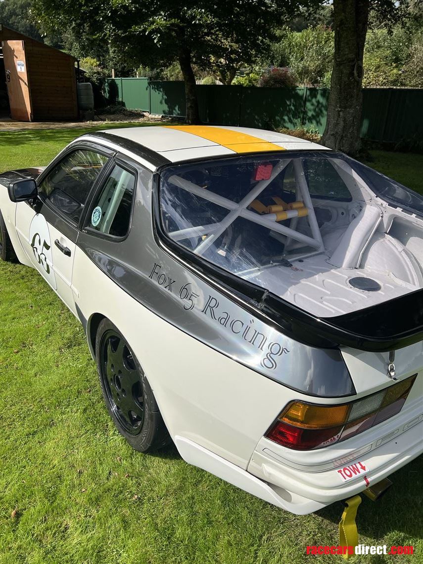 porsche-944-s2-race-car