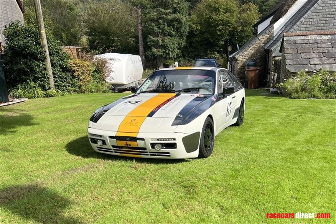 porsche-944-s2-race-car